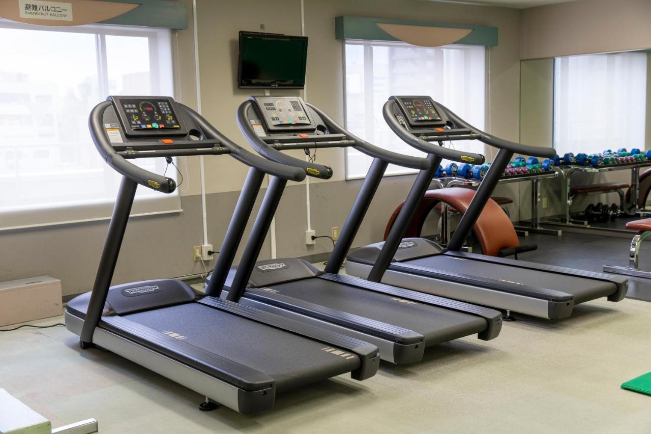 Nagoya Tokyu Hotel Exterior foto Treadmills in a gym